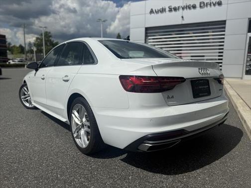 2022 Audi A4 45 S line Premium Plus