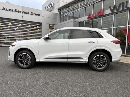 2025 Audi Q5 Premium Plus TFSI quattro S tronic