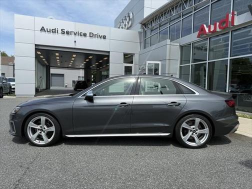 2023 Audi S4 Premium Plus TFSI quattro Tiptronic