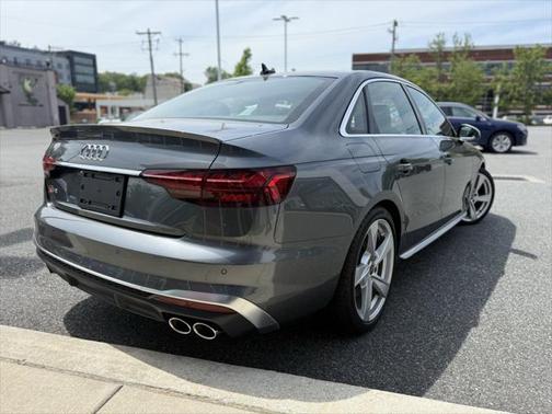 2023 Audi S4 Premium Plus TFSI quattro Tiptronic