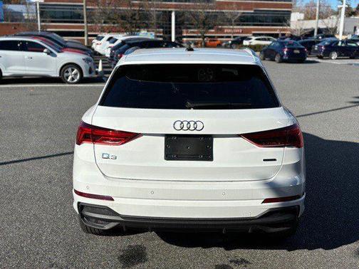 2024 Audi Q3 Premium 45 TFSI S line quattro Tiptronic