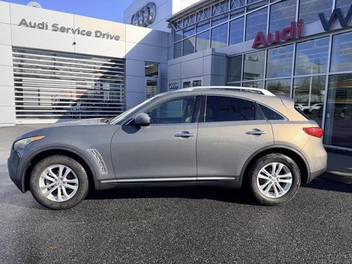 2011 INFINITI FX35 Base