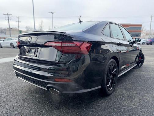 2024 Volkswagen Jetta GLI 2.0T Autobahn