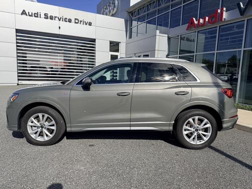2022 Audi Q3 45 S line Premium Plus
