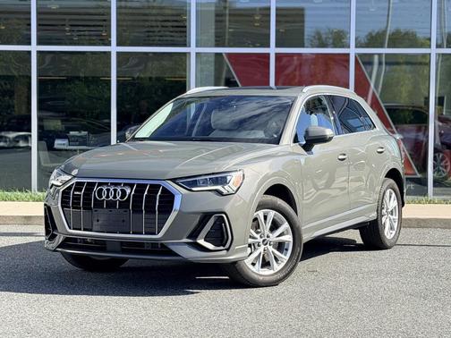 2022 Audi Q3 45 S line Premium Plus