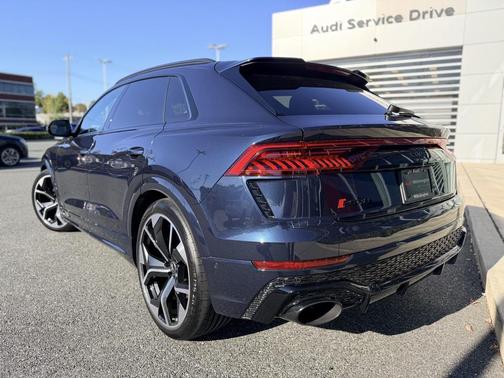 2024 Audi RS Q8 4.0T