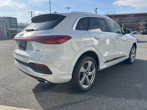 2025 Audi Q5 Premium Plus TFSI quattro S tronic