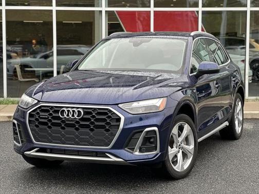 2022 Audi Q5 45 S line Premium Plus
