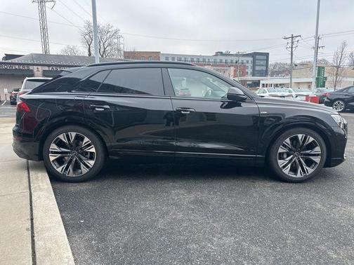 2026 Audi Q8 55 Premium Plus