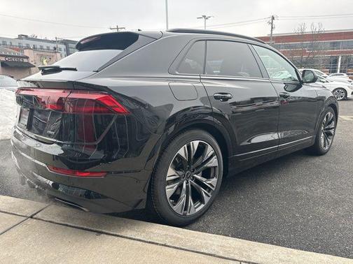 2026 Audi Q8 55 Premium Plus