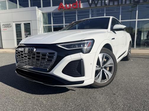 2024 Audi Q8 e-tron Premium Plus