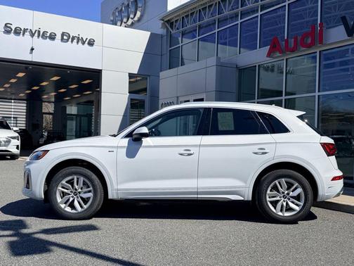 2023 Audi Q5 45 S line Premium