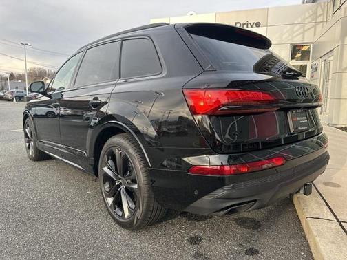 2026 Audi Q7 55 Premium Plus