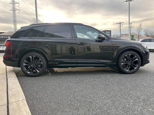 2026 Audi Q7 55 Premium Plus