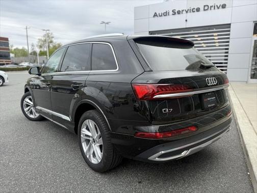 2024 Audi Q7 55 Premium Plus