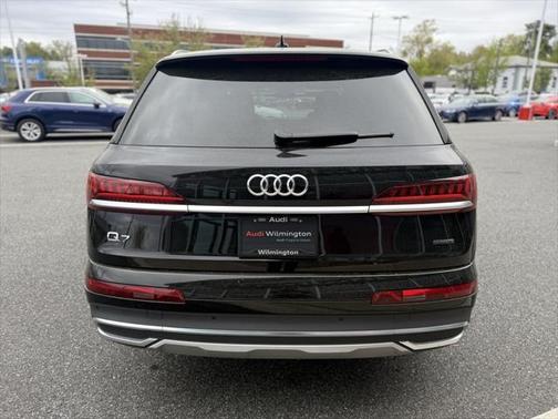 2024 Audi Q7 55 Premium Plus