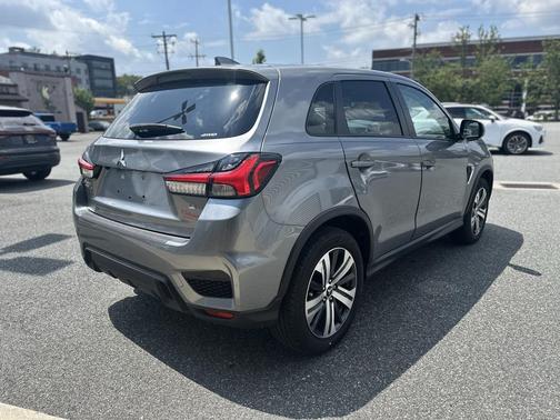 2024 Mitsubishi Outlander Sport SE
