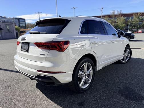 2024 Audi Q3 45 S line Premium Plus