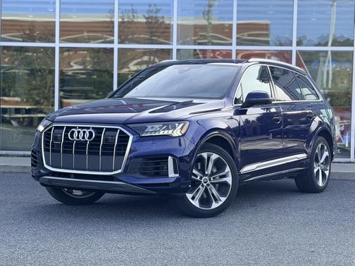 2024 Audi Q7 55 Premium Plus