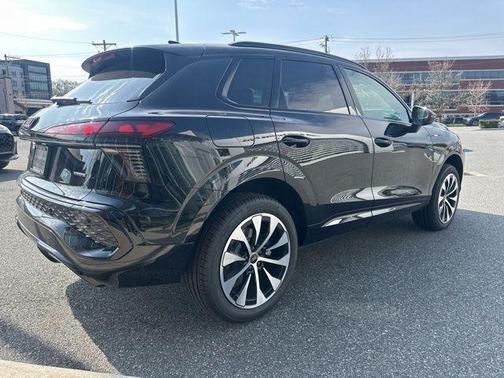 Mythos Black Metallic 2026 Audi Q3 TFSI quattro S tronic