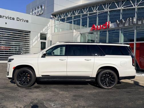 2024 Cadillac Escalade ESV Sport Platinum