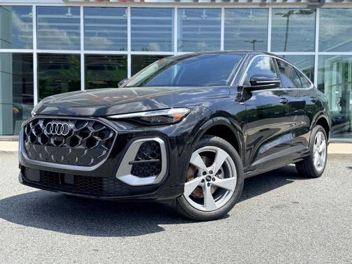 Mythos Black Metallic 2025 Audi Q5 Premium Plus TFSI quattro S tronic