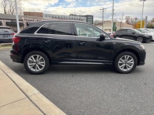 2025 Audi Q3 Premium 45 TFSI S line quattro Tiptronic