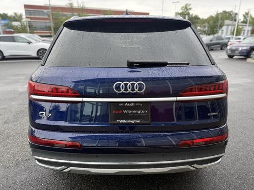 2022 Audi Q7 55 Premium