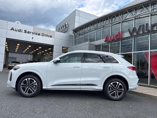 2025 Audi Q5 Premium
