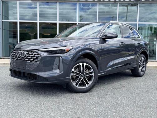 Tambora Gray Metallic 2025 Audi Q5 Premium TFSI quattro S tronic