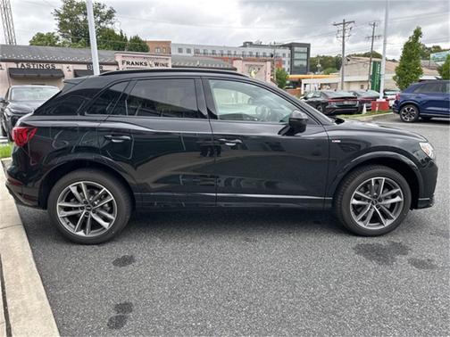 2025 Audi Q3 Premium 45 TFSI S line quattro Tiptronic