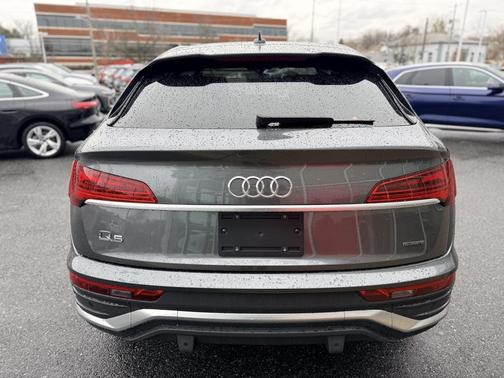 2022 Audi Q5 45 S line Premium