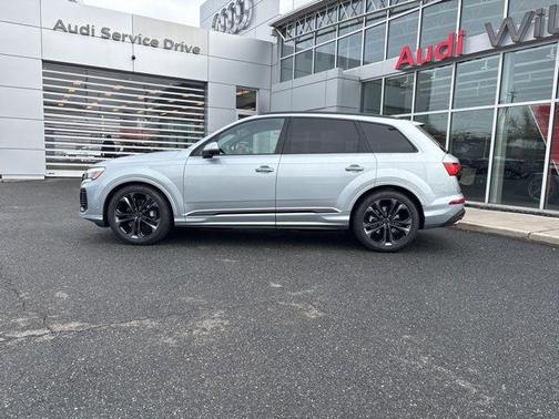 2026 Audi Q7 55 Premium Plus