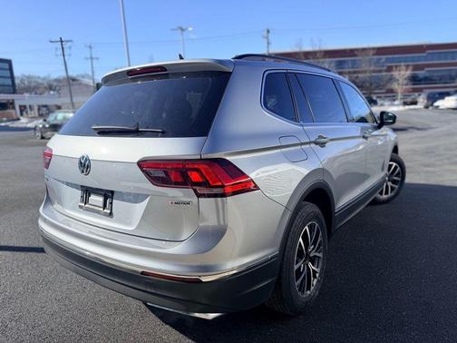 2020 Volkswagen Tiguan 2.0T SE R-Line Black 4MOTION