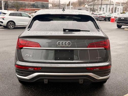 2023 Audi Q5 45 S line Premium Plus