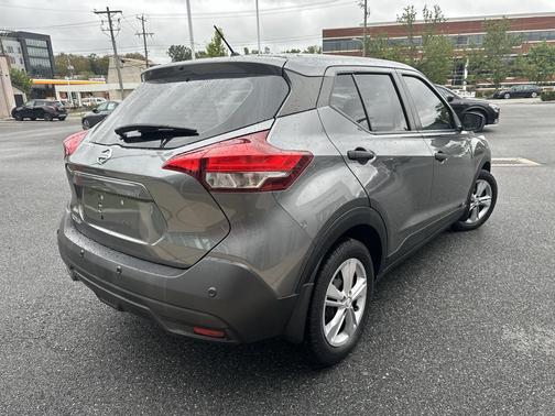 2020 Nissan Kicks S