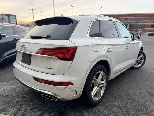 2023 Audi Q5 e 55 S line Premium Plus