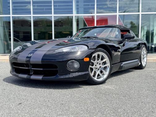 Black 1995 Dodge Viper RT/10