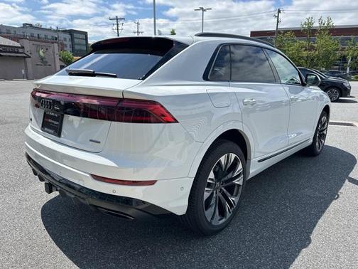 2025 Audi Q8 55 Premium Plus