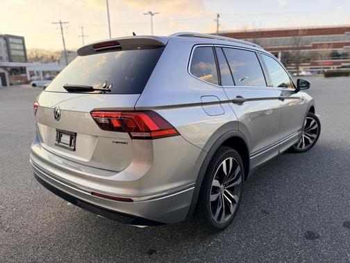 2019 Volkswagen Tiguan 2.0T SEL R-Line 4MOTION