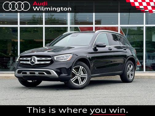 Obsidian Black Metallic 2022 Mercedes-Benz GLC 300 4MATIC