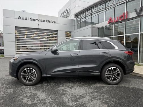 2025 Audi Q5 Premium