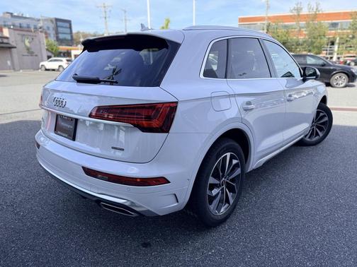 2023 Audi Q5 45 S line Prestige