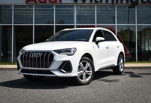 2024 Audi Q3 45 S line Premium Plus