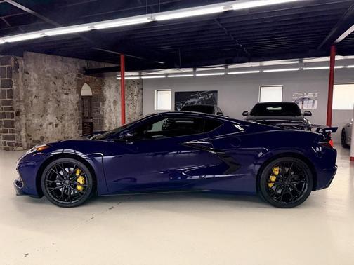 2025 Chevrolet Corvette Stingray w/3LT