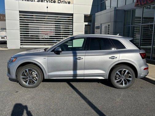 2024 Audi Q5 45 S line Premium