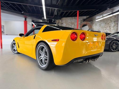 2005 Chevrolet Corvette Base