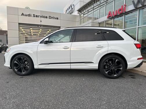 2026 Audi Q7 55 Premium Plus
