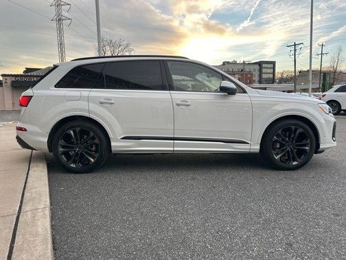 2026 Audi Q7 55 Premium Plus