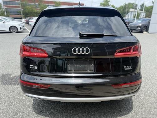 2018 Audi Q5 2.0T Premium Plus